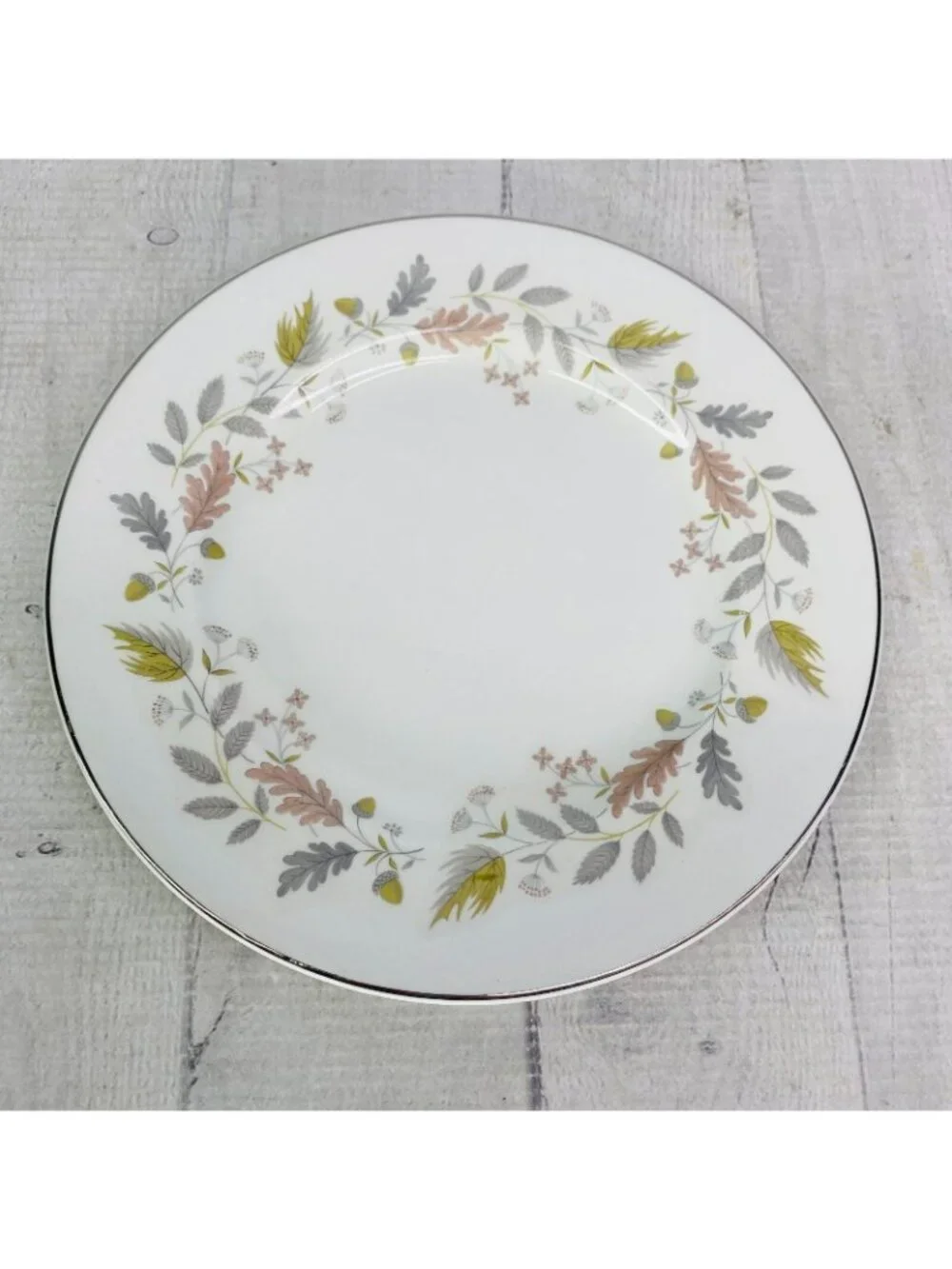 Johnson Brothers LYNTON OLDER SNOWHITE Floral England Lunch Salad Plates Set 5